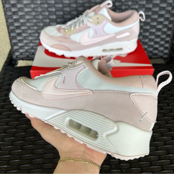 NIKE AIR MAX 90 FUTURA BARLEY ROSE Size 11.5 W - Picture 4 of 5